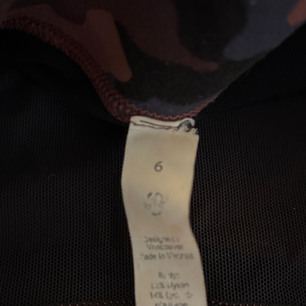 Lululemon camo set - Picture 7 of 16